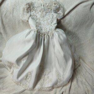 Communion Gown NWT Beautiful Applique Beading and Crystals Stunning!